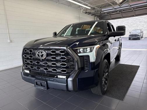2022 Toyota Tundra Platinum