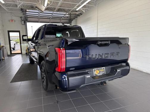 2022 Toyota Tundra Platinum