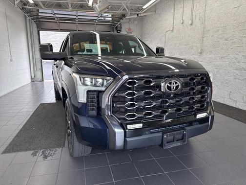 2022 Toyota Tundra Platinum