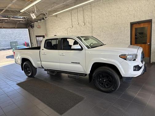 2022 Toyota Tacoma SR5