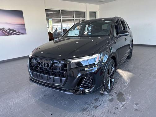 2026 Audi Q7 55 Premium Plus