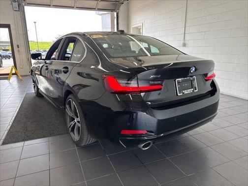 2024 BMW 330 i xDrive