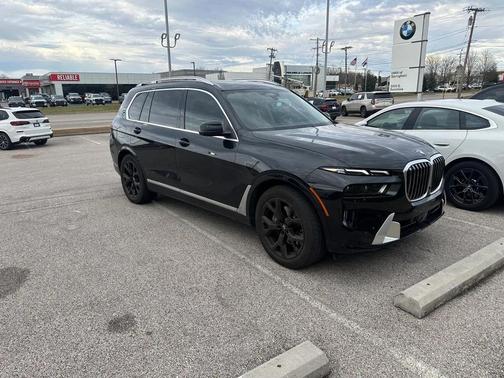 2023 BMW X7 xDrive40i