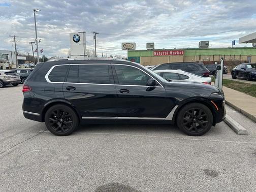 2023 BMW X7 xDrive40i