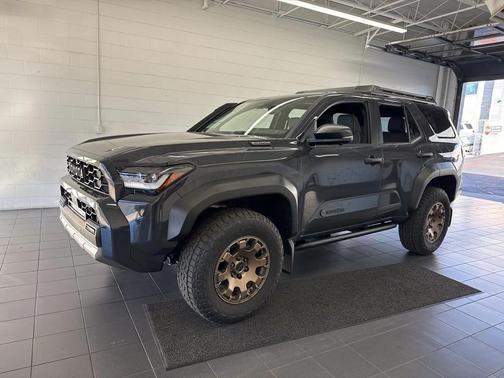 2025 Toyota 4Runner Hybrid Trailhunter