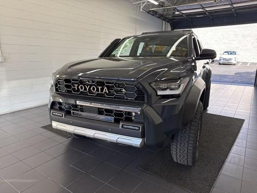 2025 Toyota 4Runner Hybrid Trailhunter