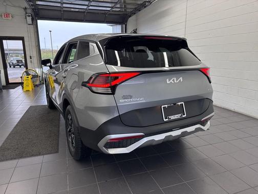 2024 Kia Sportage LX
