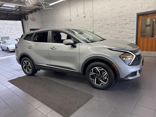 2024 Kia Sportage LX