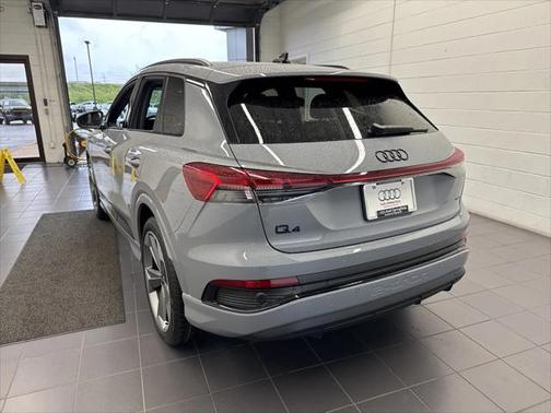 2025 Audi Q4 e-tron Premium Plus 55 quattro