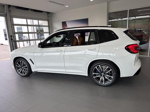 2022 BMW X3 M40i