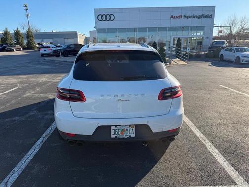 2018 Porsche Macan Sport Edition