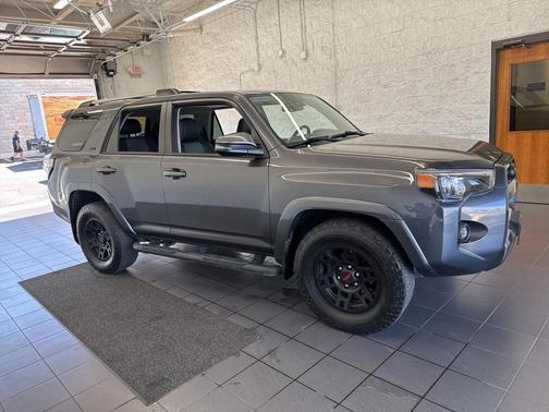 2022 Toyota 4Runner SR5 Premium