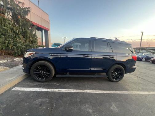 Dark Blue 2018 Lincoln Navigator Black Label
