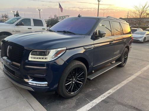Dark Blue 2018 Lincoln Navigator Black Label