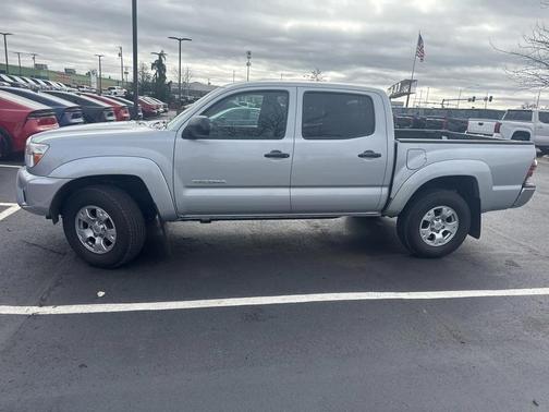2013 Toyota Tacoma Base