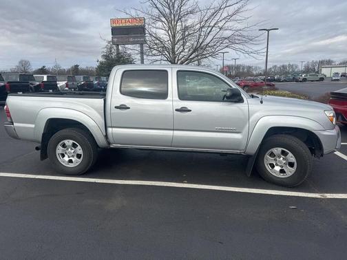 2013 Toyota Tacoma Base