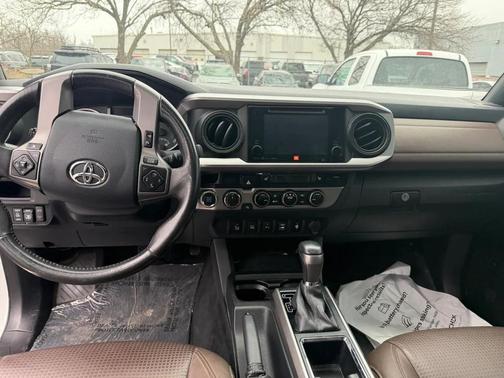 2017 Toyota Tacoma Limited