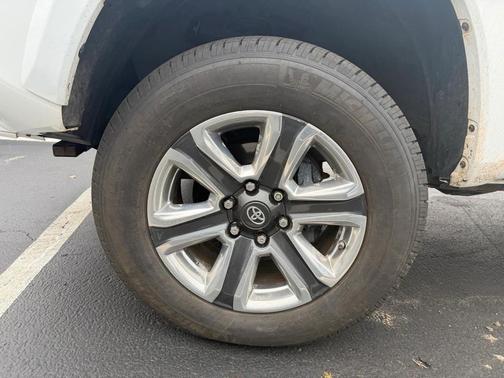 2017 Toyota Tacoma Limited