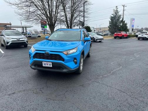 2019 Toyota RAV4 XLE