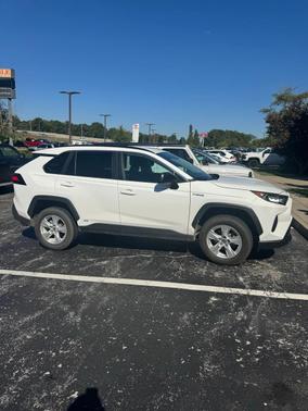 2020 Toyota RAV4 Hybrid LE