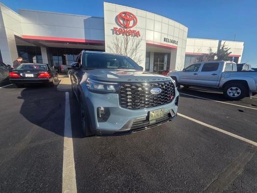 2025 Ford Explorer ST