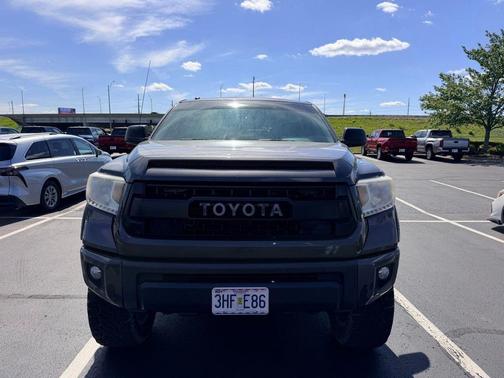 Magnetic Gray Metallic 2016 Toyota Tundra SR5