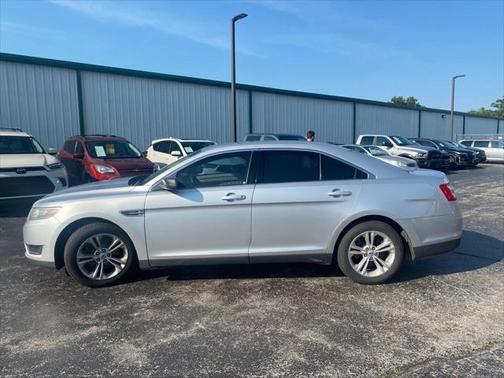 2015 Ford Taurus SE