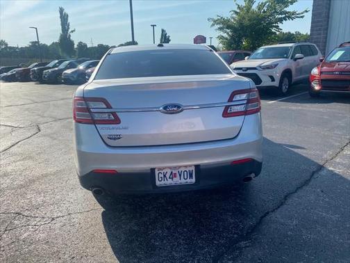 2015 Ford Taurus SE
