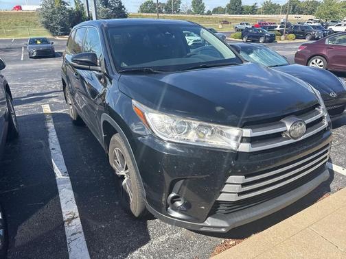 2017 Toyota Highlander LE