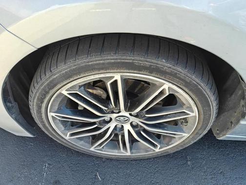 2020 Toyota Avalon Touring