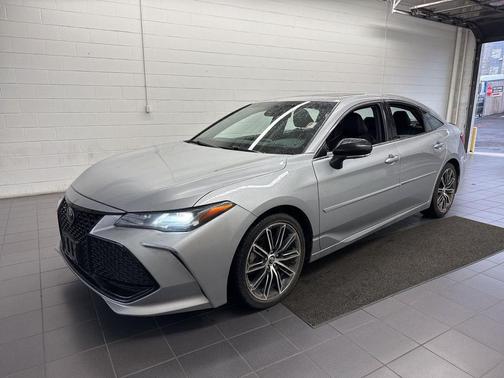 Celestial Silver Metallic 2020 Toyota Avalon Touring