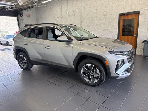 Shimmering Silver 2026 Hyundai TUCSON SEL