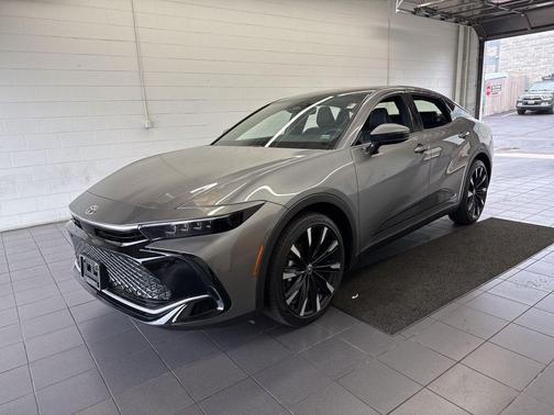 Heavy Metal/Black 2024 Toyota Crown Platinum