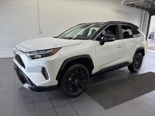 2024 Toyota RAV4 Hybrid SE
