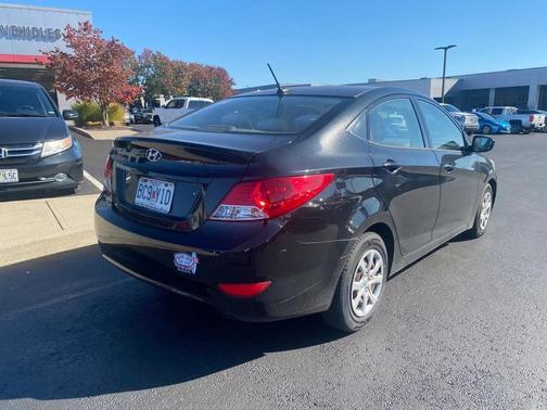 2013 Hyundai Accent GLS