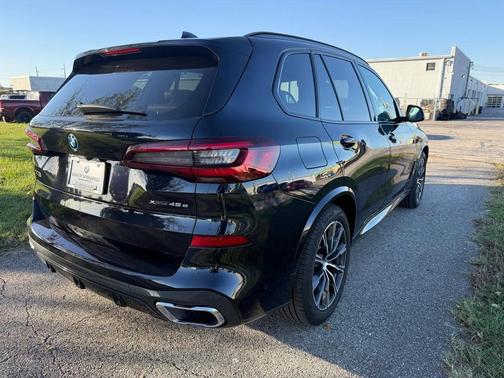 2022 BMW X5 PHEV xDrive45e