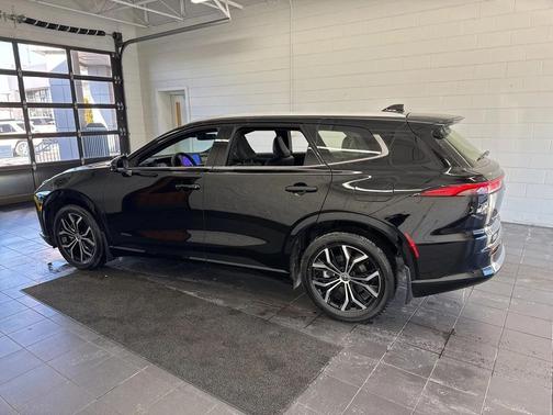 2026 Toyota Crown Signia XLE