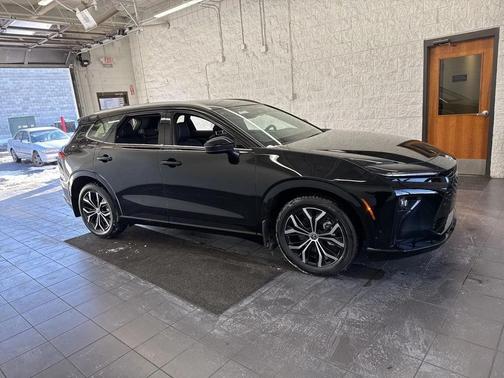 2026 Toyota Crown Signia XLE