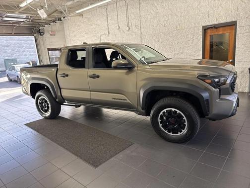 2024 Toyota Tacoma TRD Off-Road