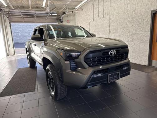 2024 Toyota Tacoma TRD Off-Road