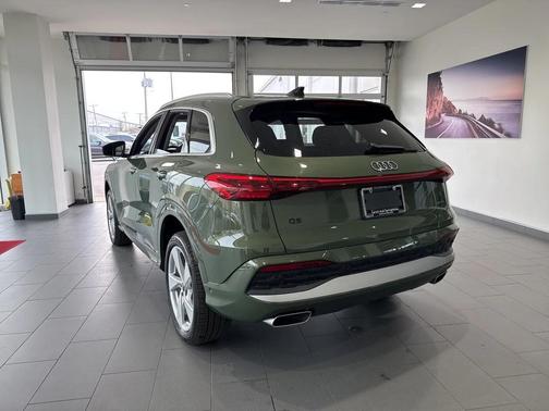 2025 Audi Q5 Premium Plus TFSI quattro S tronic