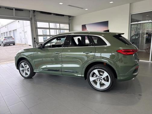 2025 Audi Q5 Premium Plus TFSI quattro S tronic