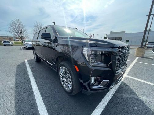 2023 GMC Yukon XL Denali Ultimate