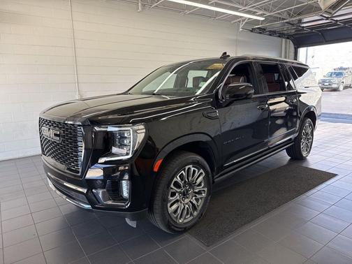 2023 GMC Yukon XL Denali Ultimate