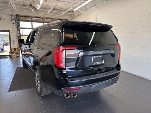 2023 GMC Yukon XL Denali Ultimate