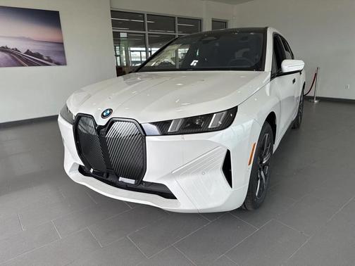 2026 BMW iX xDrive60