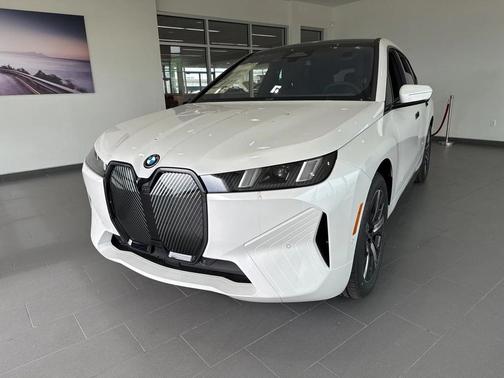 2026 BMW iX xDrive60