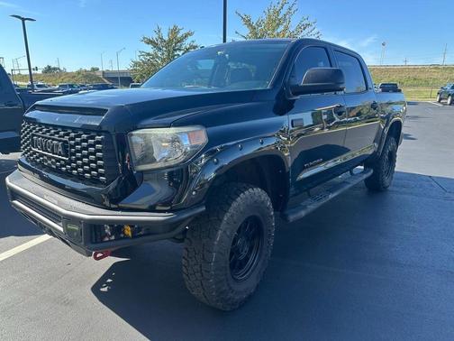 2018 Toyota Tundra SR5