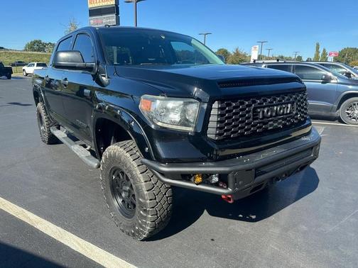 2018 Toyota Tundra SR5