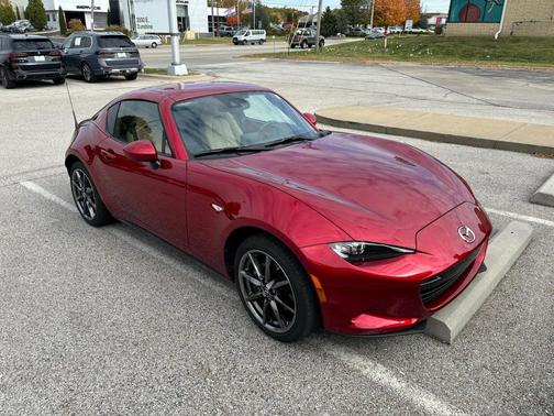 2019 Mazda MX-5 Miata RF Grand Touring